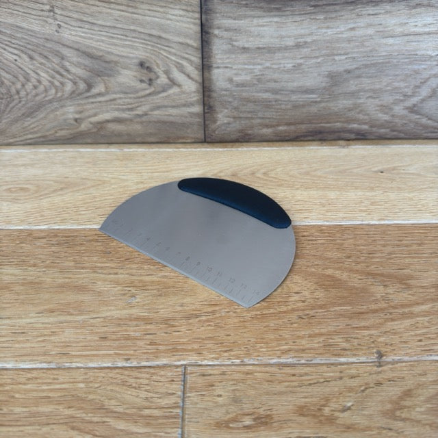 Dough Scraper with Measurement Scale - Sourdough Supply Co.