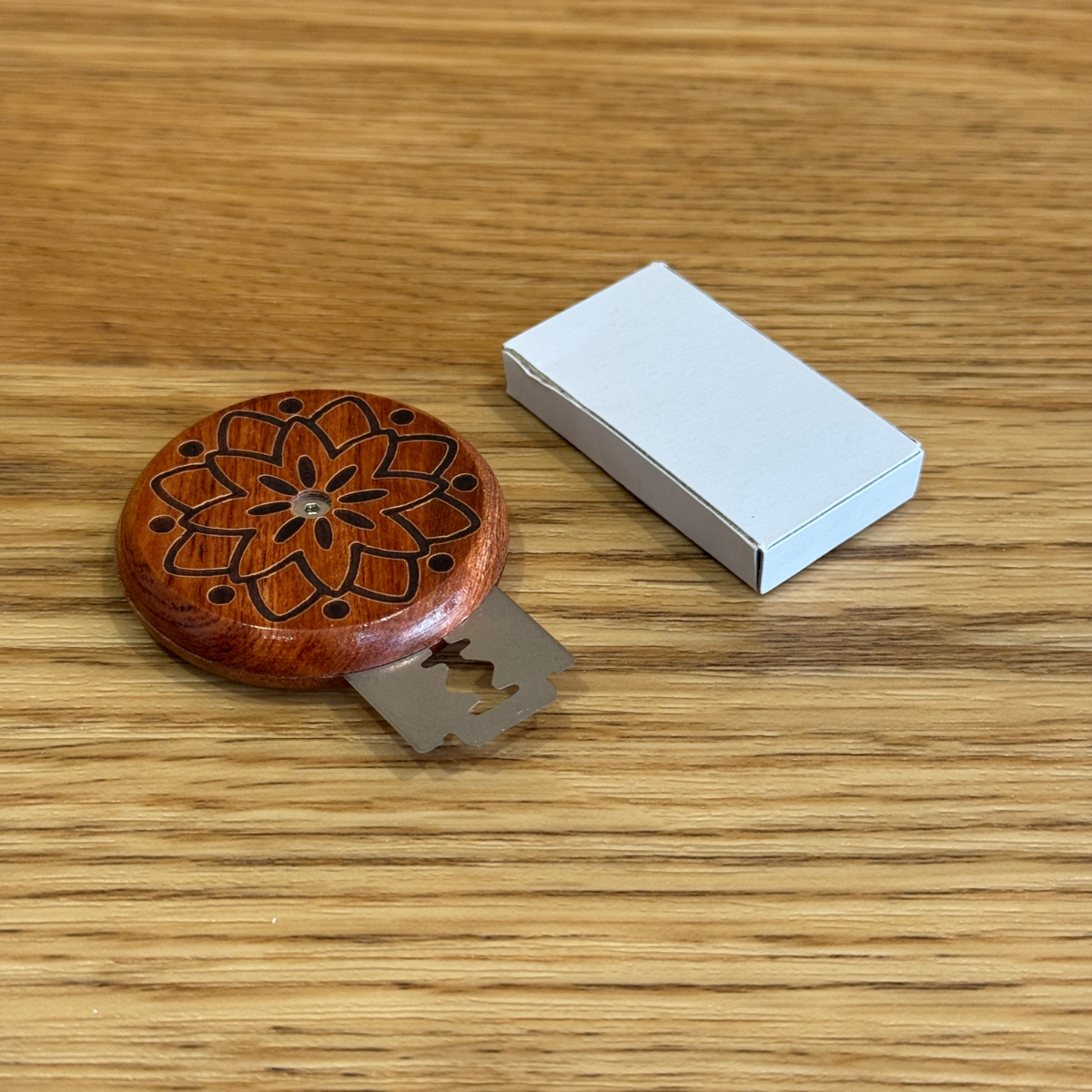 Walnut Wood Bread Lame with Replaceable Blades – Sourdough Scoring Tool - Sourdough Supply Co.